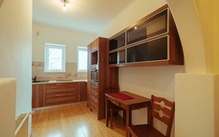 Ultracentral, apartament in casa, pretabil locuit si/sau birouri - Poză 5