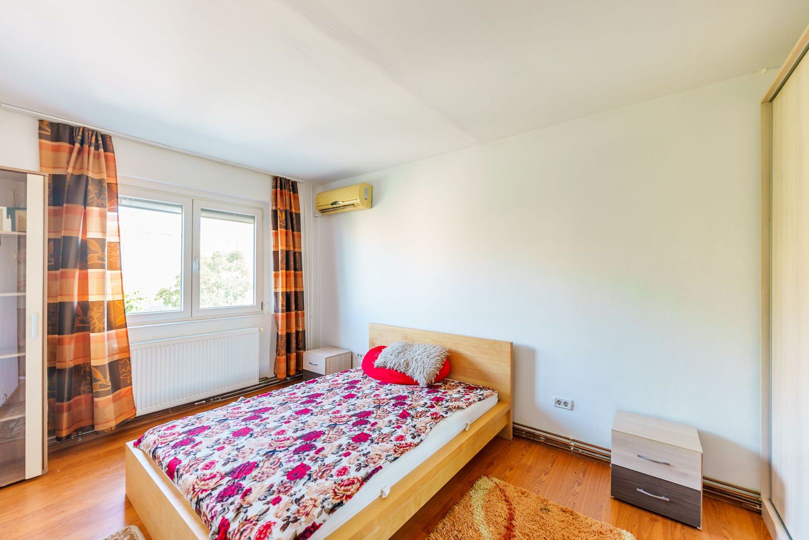 Apartament cu 3 camere de închiriat Vlaicu - Poză 10