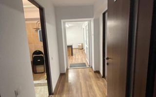 Spatiu birouri ultracentral 3 camere compartimentat 60 mp - Poză 8