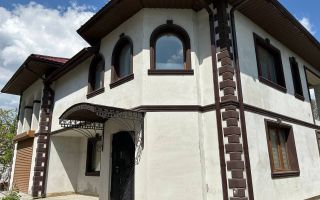 Vânzarea, casa/villa, 4 camere, str. Taras Șevcenco, Pământeni - Poză 1