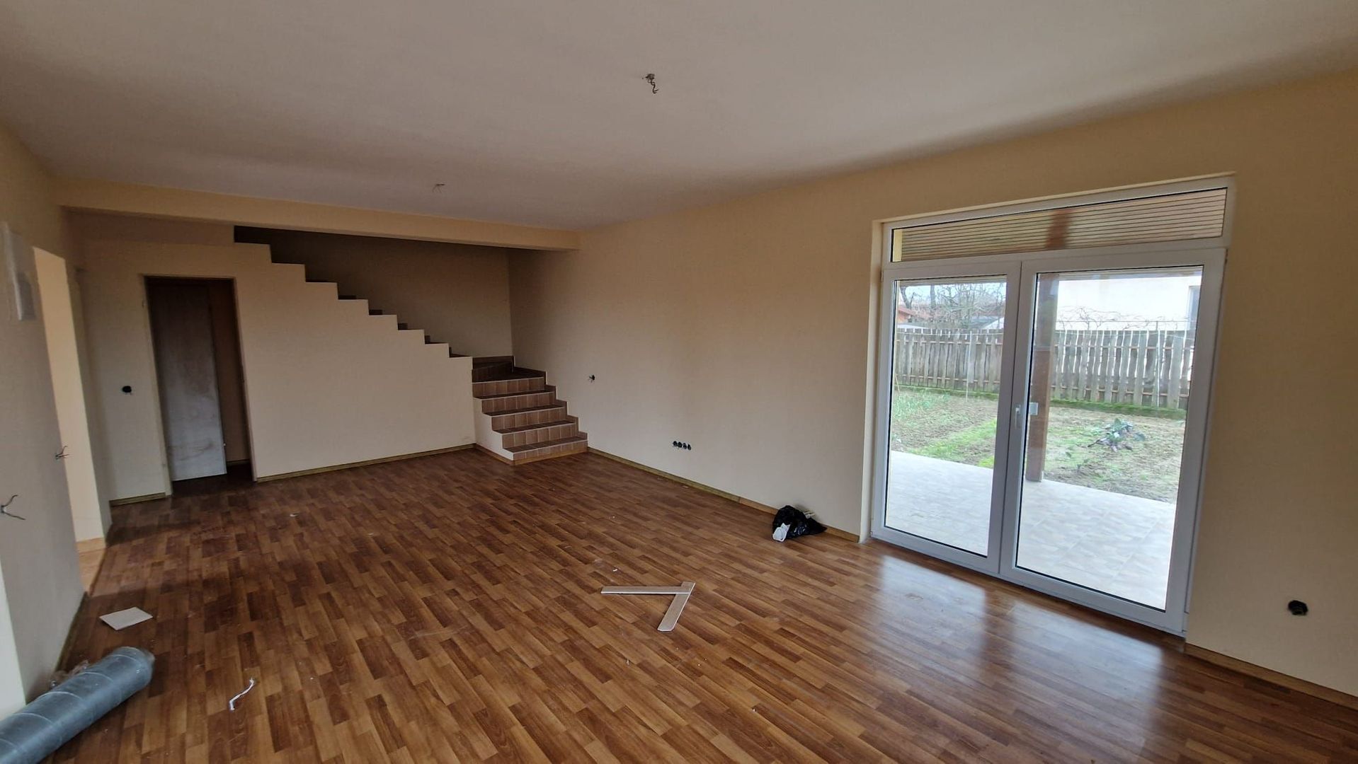 ageuropa.ro vinde casa NOUA cu 4 camere in PAULESTI - Poză 2