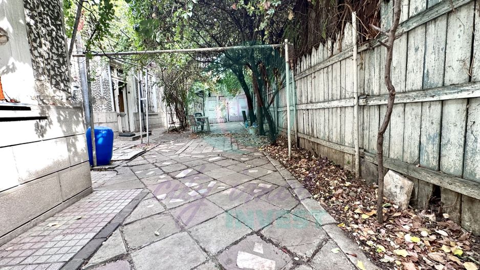 Casa cu teren de 342 in zona Unirii-Calea Calarasilor - Poză 3