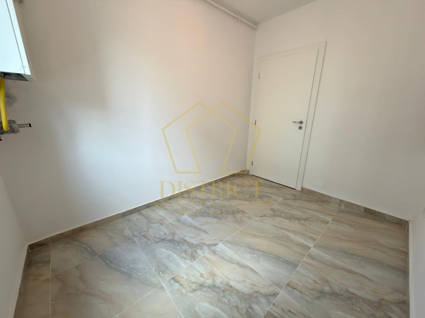 Apartament cu 2 camere si bucatarie inchisa, la parter in Giroc zona planetelor. - Poză 6