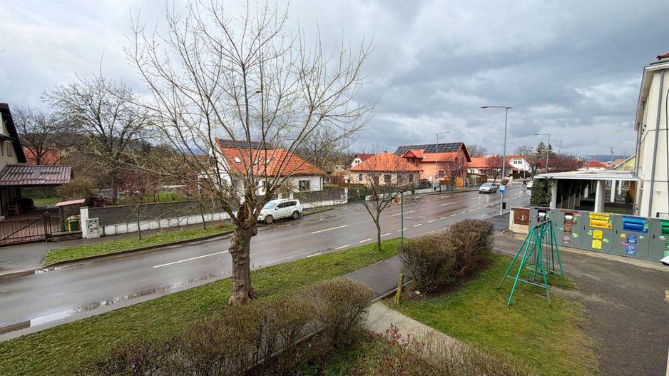 Apartament 2 camere 46 M² + balcon 10 M² cu priveliste Simeria - Poză 10