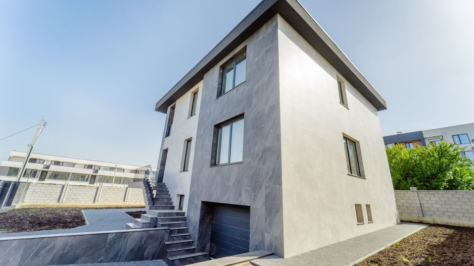 Casa de vânzare, individuală, Centru - Poză 2