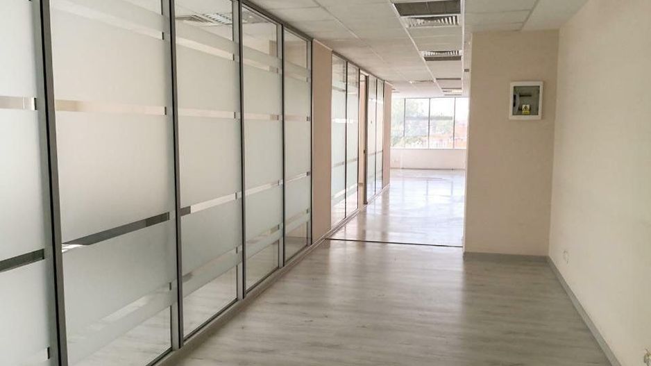 Spatiu birou de vanzare etaj 4 Grozavesti langa metrou - Poză 4