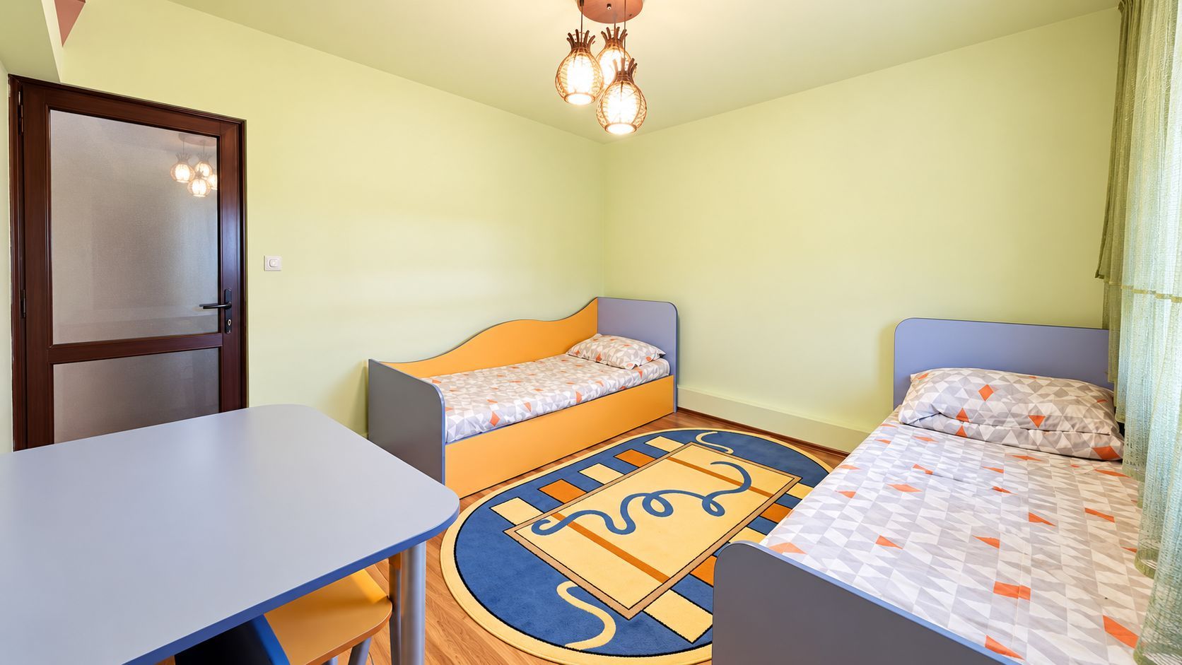 De închiriat Apartament 3 camere, mobilat și utilat, Micalaca - Arad. - Poză 3