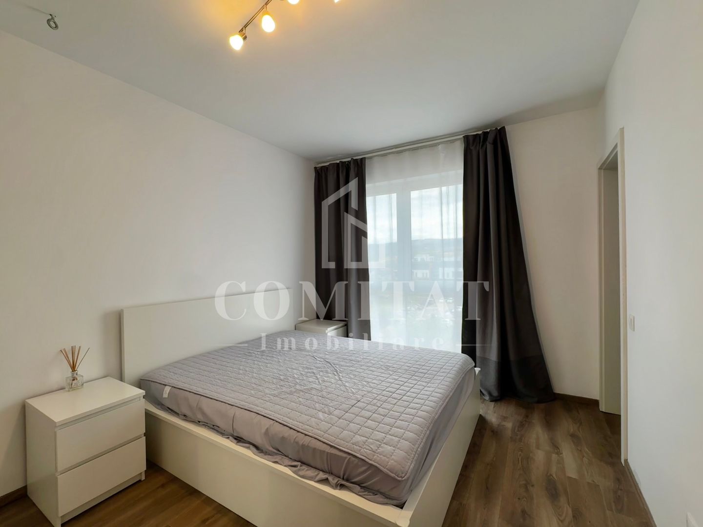 Apartament modern cu 3 camere | Zona Grand Hotel Italia - Bună Ziua - Poză 1