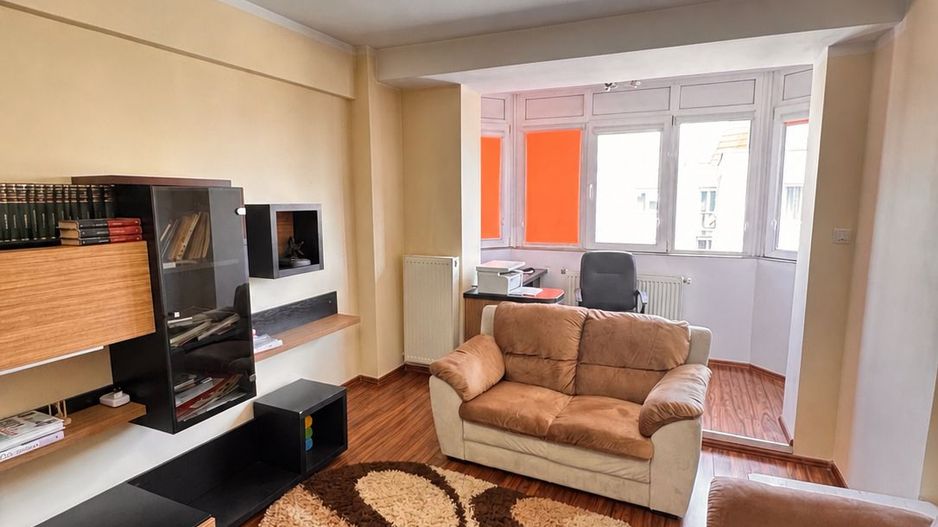 Apartament 3 camere decomandate | Etaj 8 | Priveliște panoramica - Poză 3