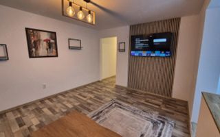 Apartament cu 3 camere de închiriat în Podul de Piatră, prima închiriere - Poză 3