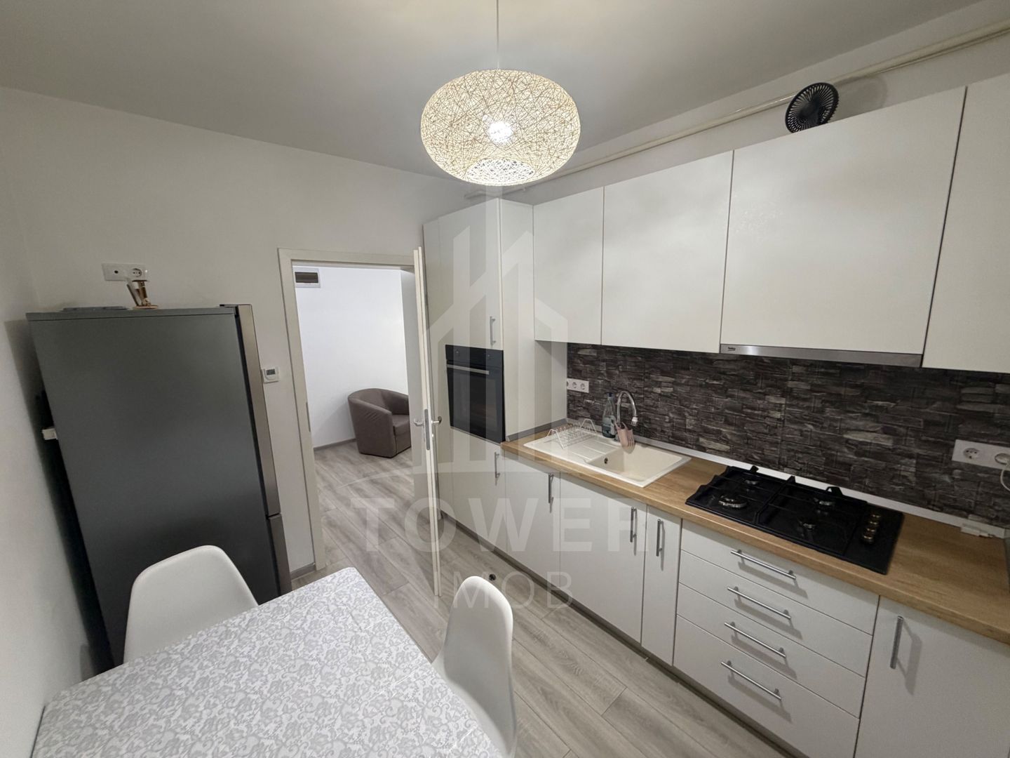 Garsonieră Modernă în Șelimbăr - Parcare Proprie - Poză 1