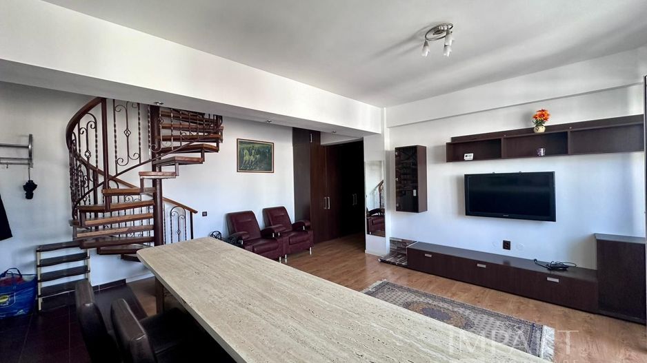 3 camere de inchiriat, 74 mp, 2 niveluri, parcare inclusa - Poză 3