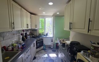 Apartament cu 4 camere de vanzare, Bd. C-tin Brancoveanu, Sector 4 - Poză 11