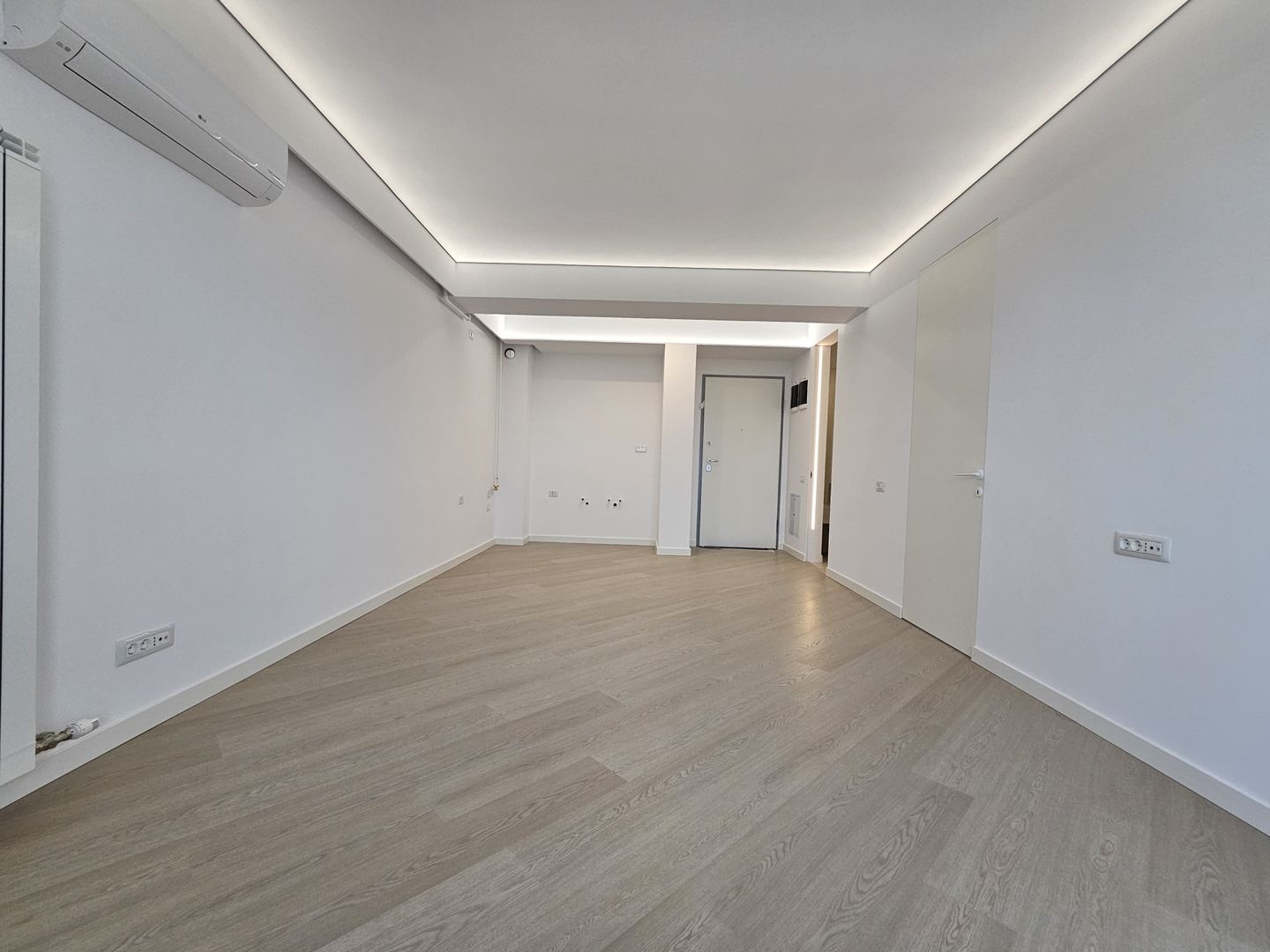 Apartament 2 camere Cortina North - Poză 7