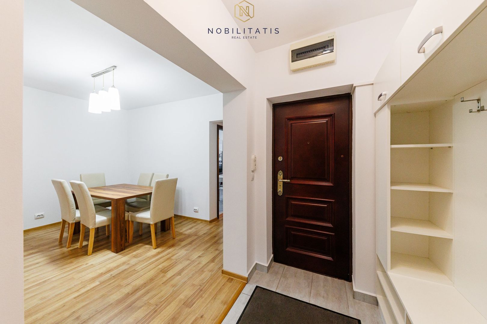 Un apartament cum rar găsești, în centrul orasului | Garaj privat - Poză 27