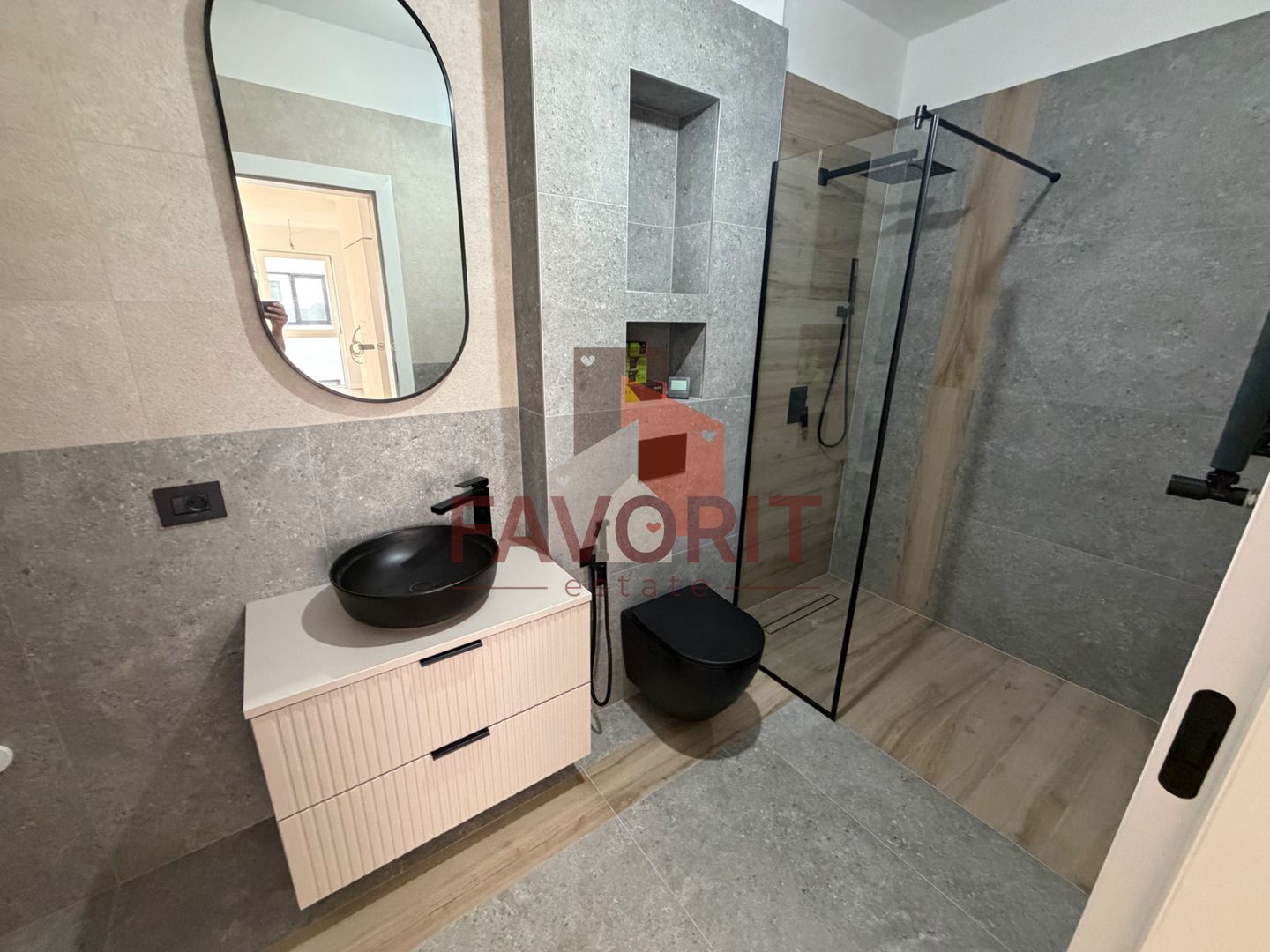 Apartament cu 4 camere pe 2 nivele. 108 mp utili. Comision 0% - Poză 5