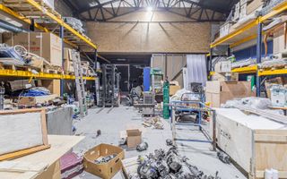 Hala + birouri, 3300 mp teren, toate utilitatile - Poză 1