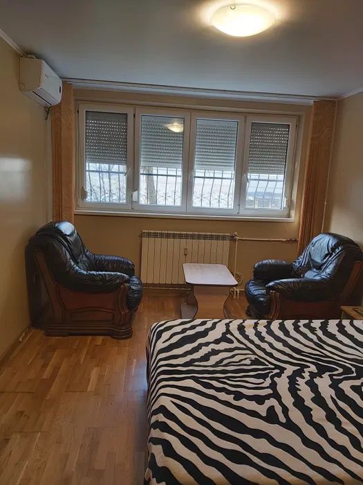 Vand garsoniera ,parter,Tiglina 1 - Poză 1