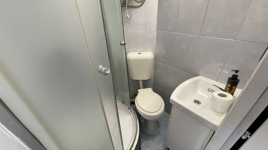 Garsonieră de vânzare în zona Aradului - Poză 18