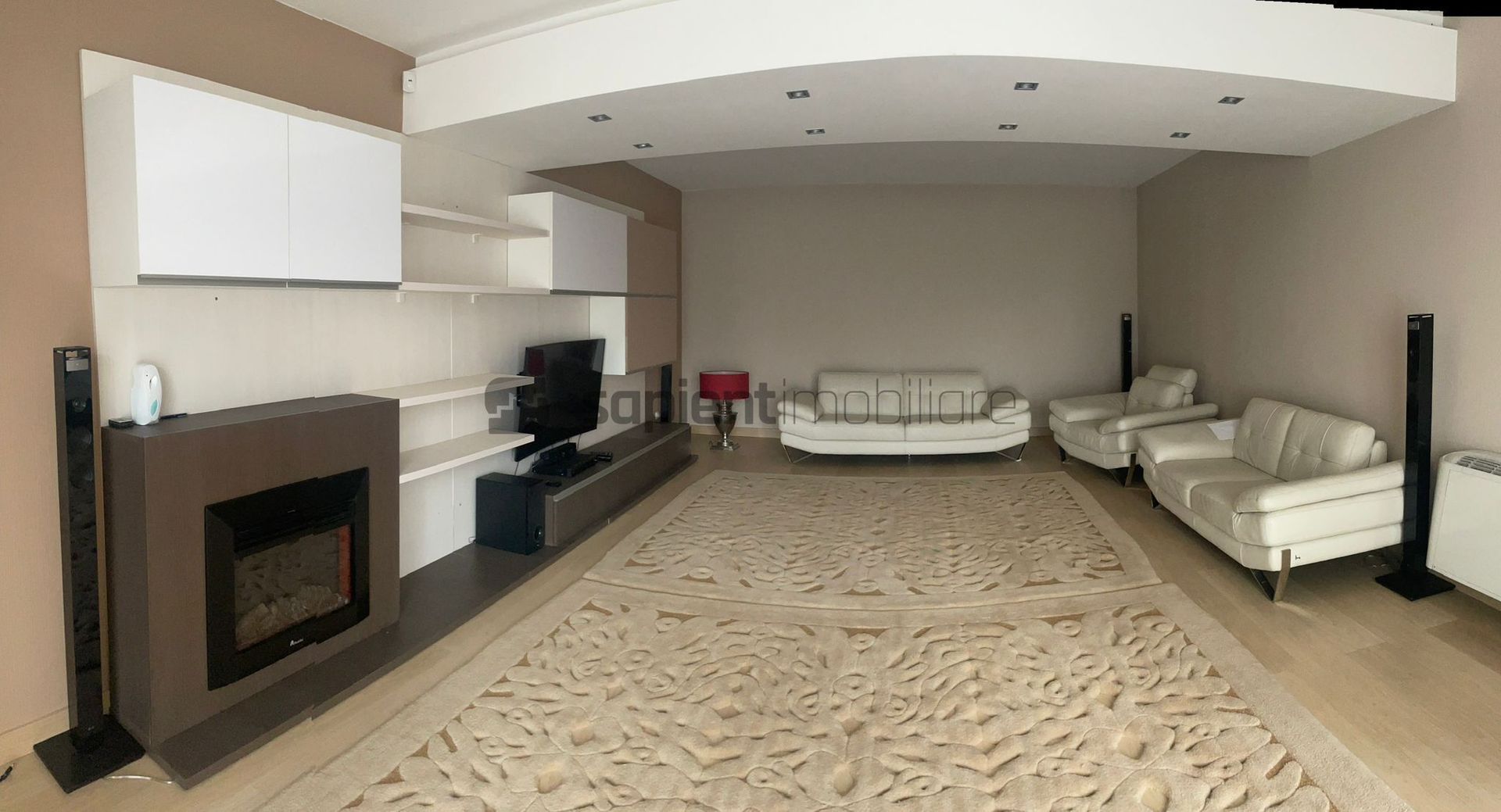 VILA IN ORADEA - Poză 25