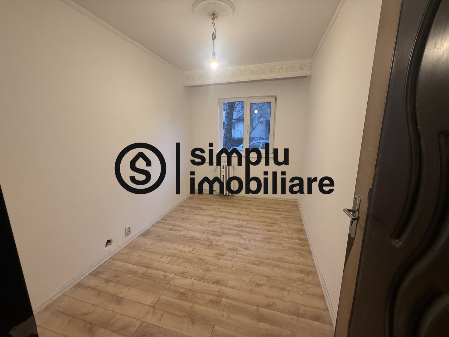 4 decomandate, parter, bilateral, Valea Rosie - 130 000 Euro - Poză 11