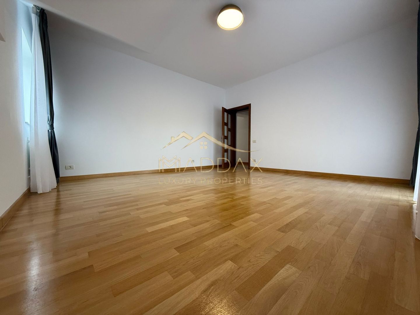 Vila moderna Corbeanca-spatiu, confort si intimitate - Poză 39