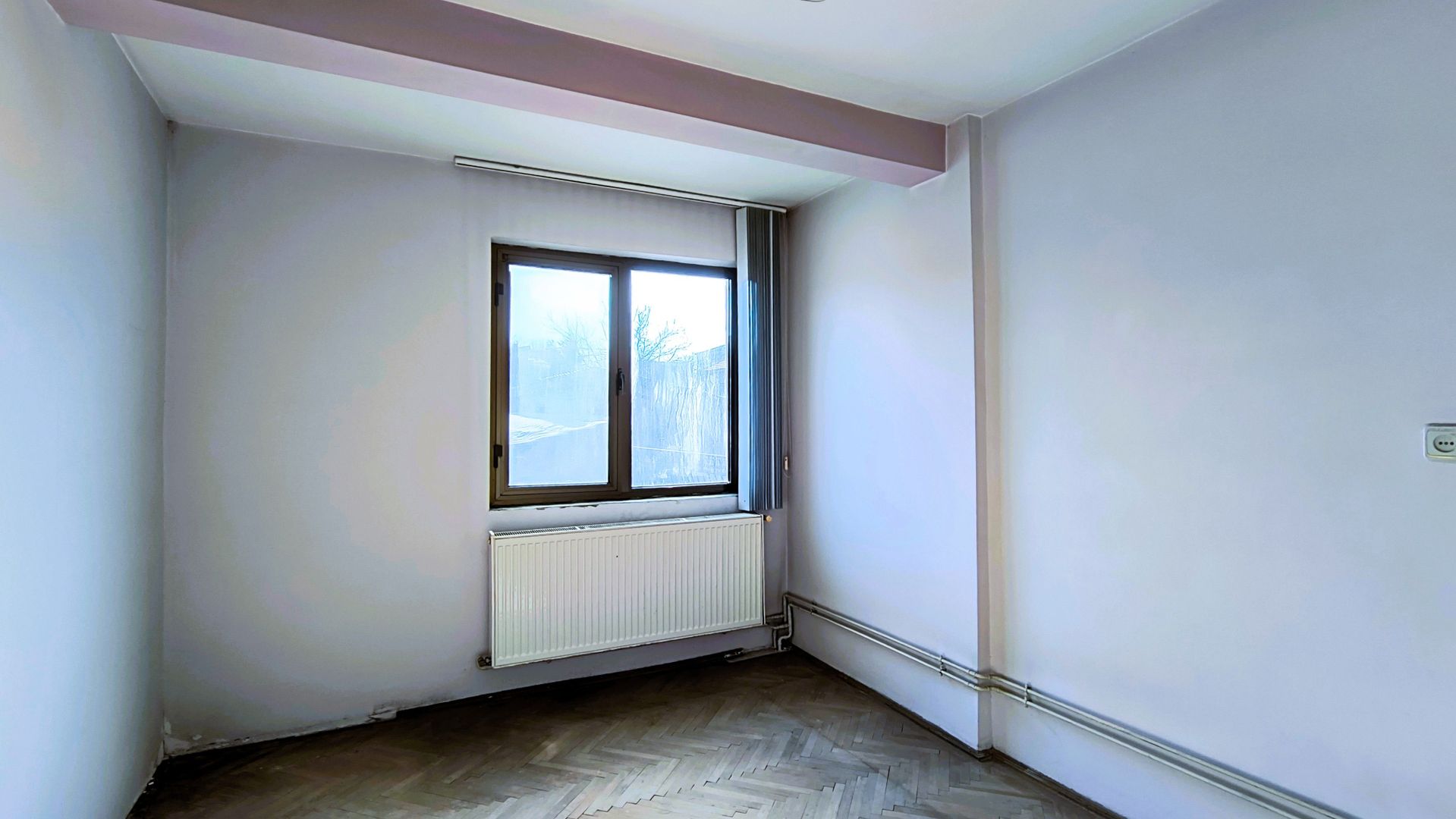 Medgidia | Casa P+1 | 5 camere spațioase, balcon, terasă și garaj - Poză 11