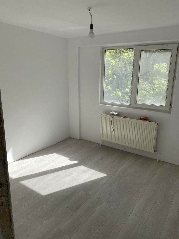 Apartament 2 camere de vânzare Lujerului Centrală Proprie - Poză 2