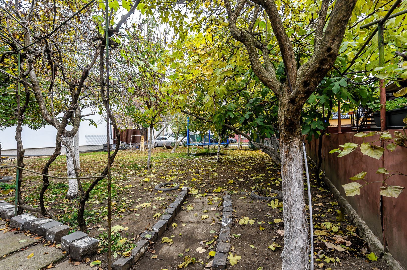 Șansă pentru familie mare apartament la casă, cu teren, Bujac. - Poză 9