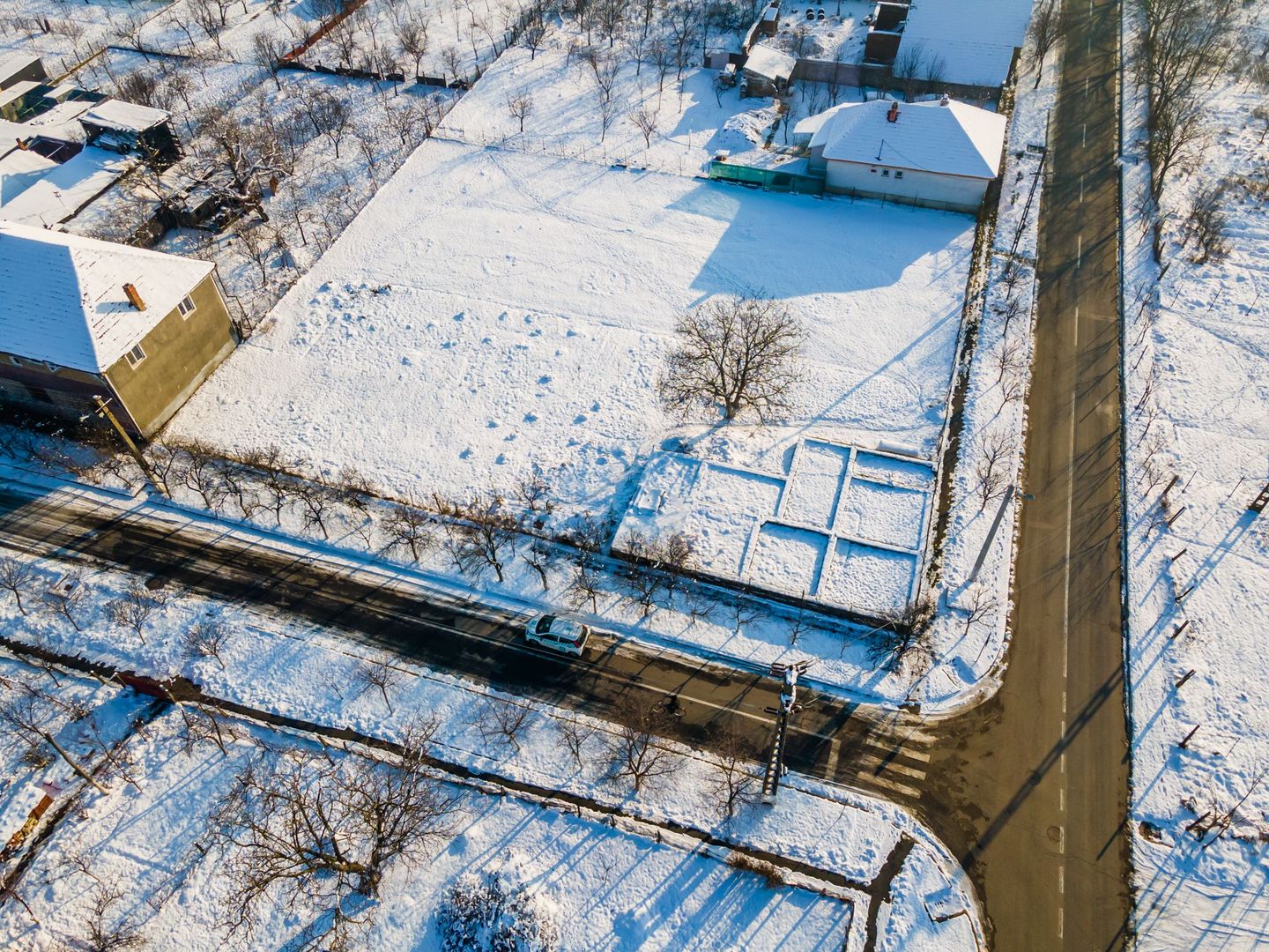 PREȚ REDUS! Teren de 1039mp în Bujac. - Poză 1