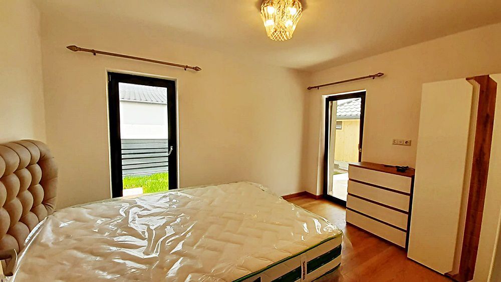 Casa noua in Cristian, libera, gata pentru a fi locuita. - Poză 8