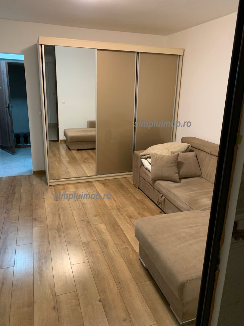 VANDUT! Garsoniera renovata etaj 1 bloc reabilitat - Poză 1