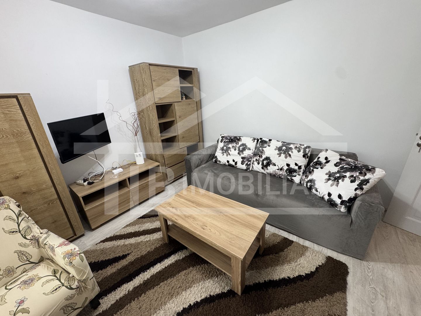 Apartament cu 3 camere,  decomandat, 54 mp, zona E-ON - Poză 3