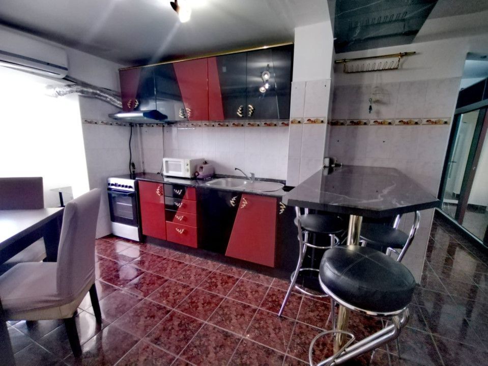 Apartament 3 camere, etaj 1, aproape de Facultate, zona Micalaca - Poză 4