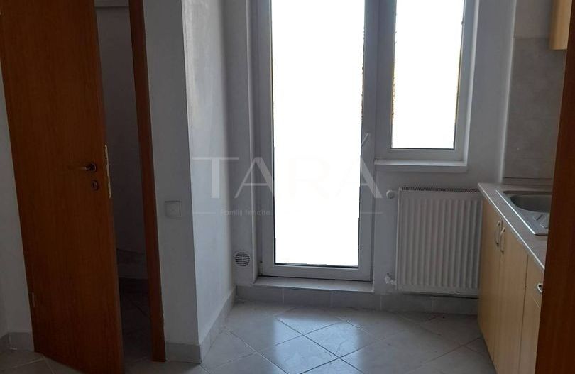 Apartament 2 camere decomandat cu garaj, zona Europa - Poză 5