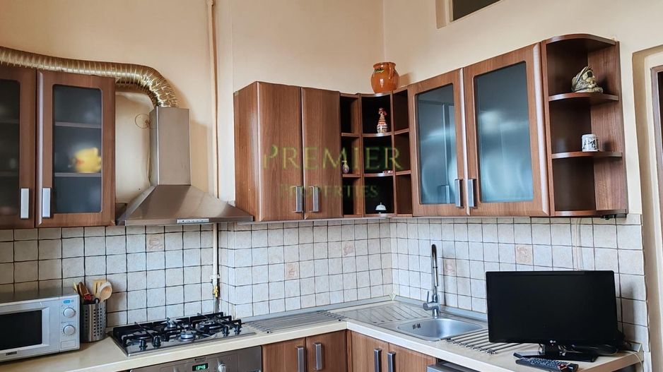 Bloc Rusesc Bucurestii noi vis a vis de metrou Bazilescu boxa - Poză 9