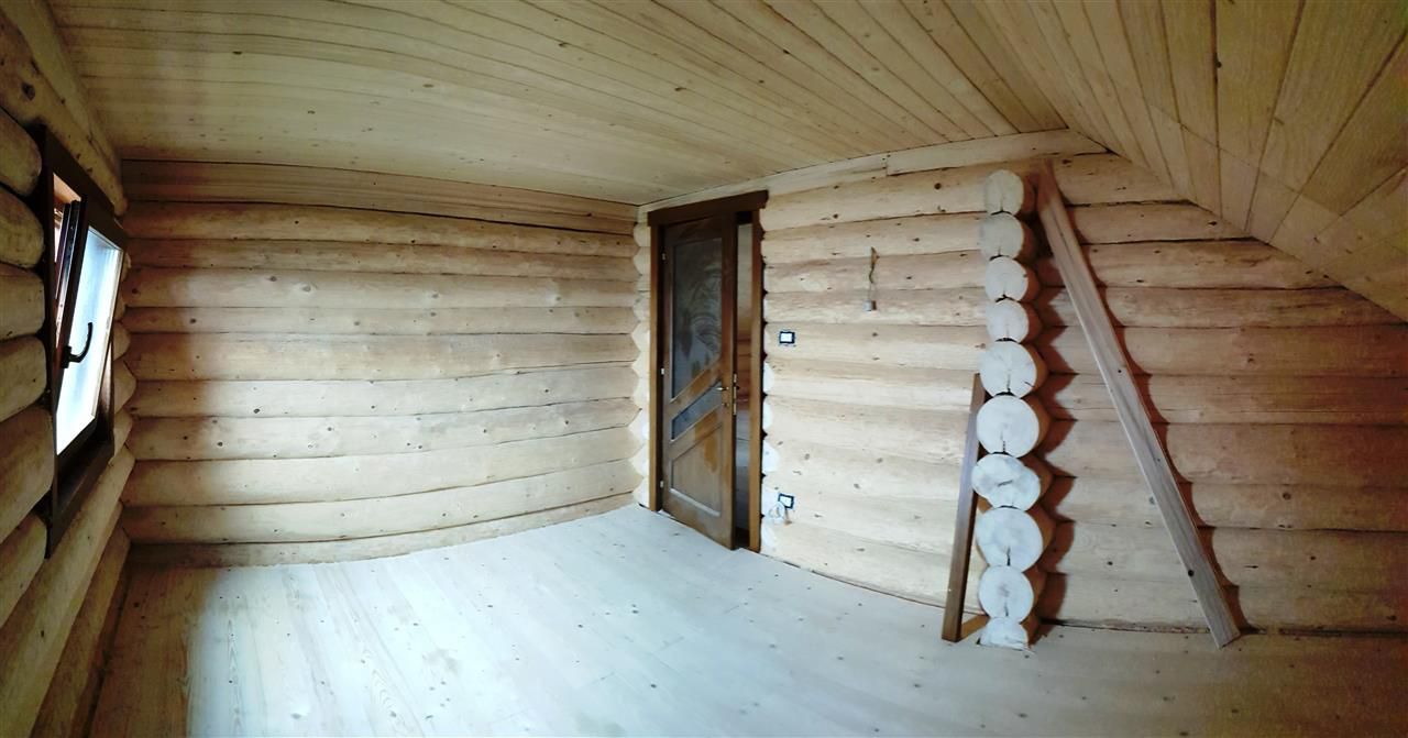 CASĂ INDIVIDUALĂ structură din lemn, zona Ciușmeaua Moldovencei; - Poză 7
