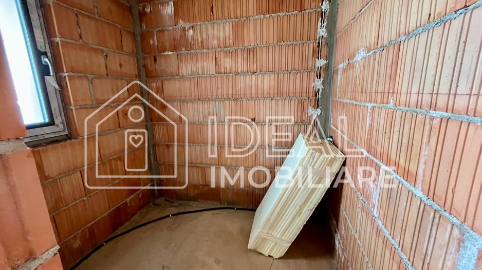 Casa individuala - 125mpu și 270mp curte | Sura Mica - Poză 6