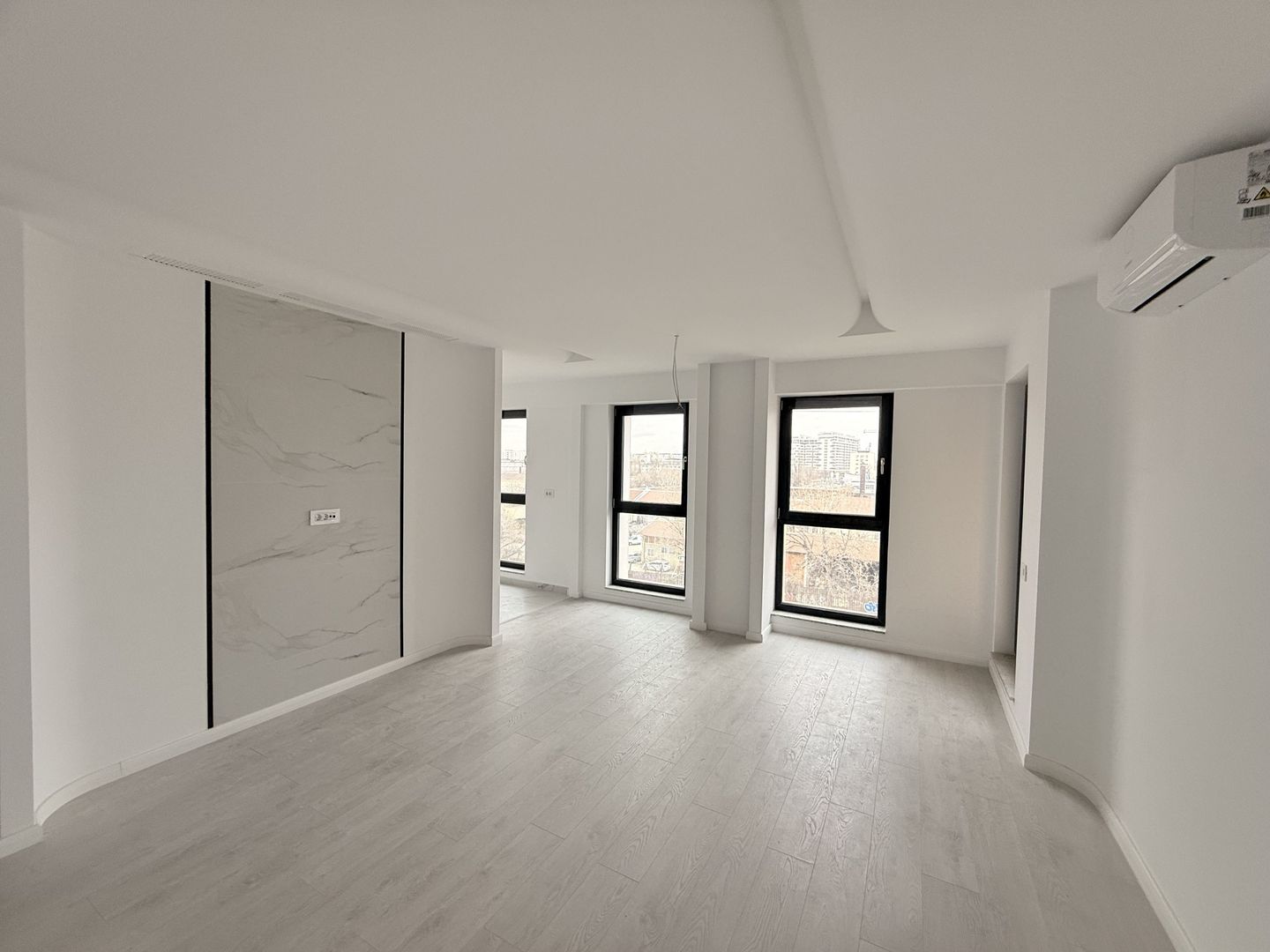 3 camere Parcul Carol 75 mp - Poză 8