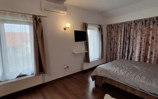 Casa individuala frumoasa si spatioasa in Giroc - Poză 31