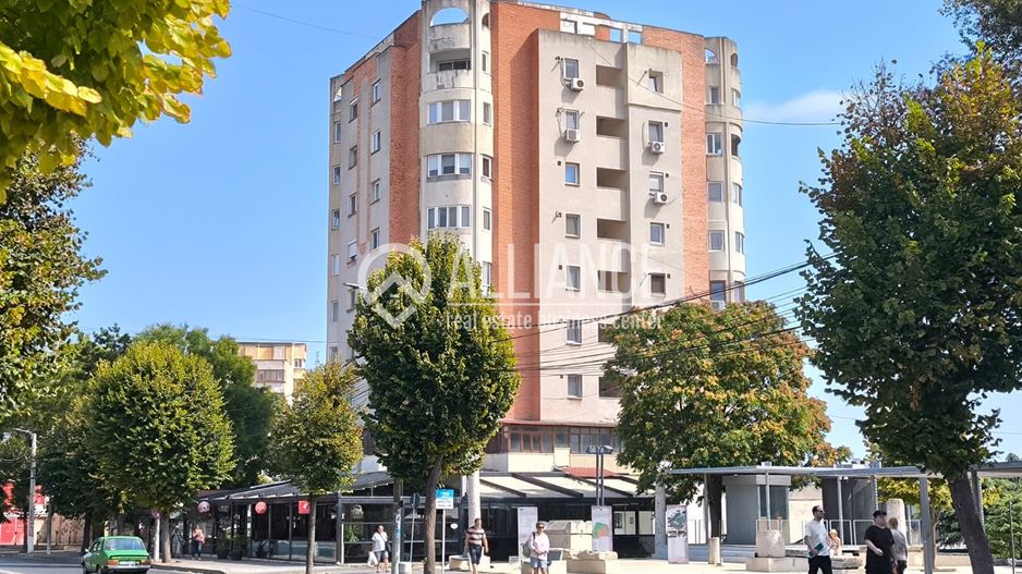 MANGALIA (Cod01) Ultracentral spatiu comercial sensul giratoriu! - Poză 1