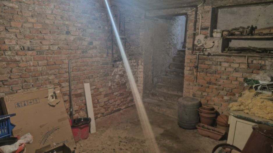 Casa singur in curte zona Astra - Poză 19