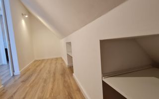 Vila spațioasă și elegantă de vânzare la intrarea în cartierul Turnișo - Poză 9