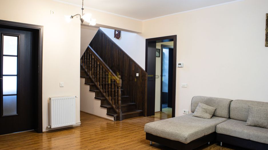 Vila spatioasa pt doua familii 10 camere Clinceni Monumentul Eroilor - Poză 18