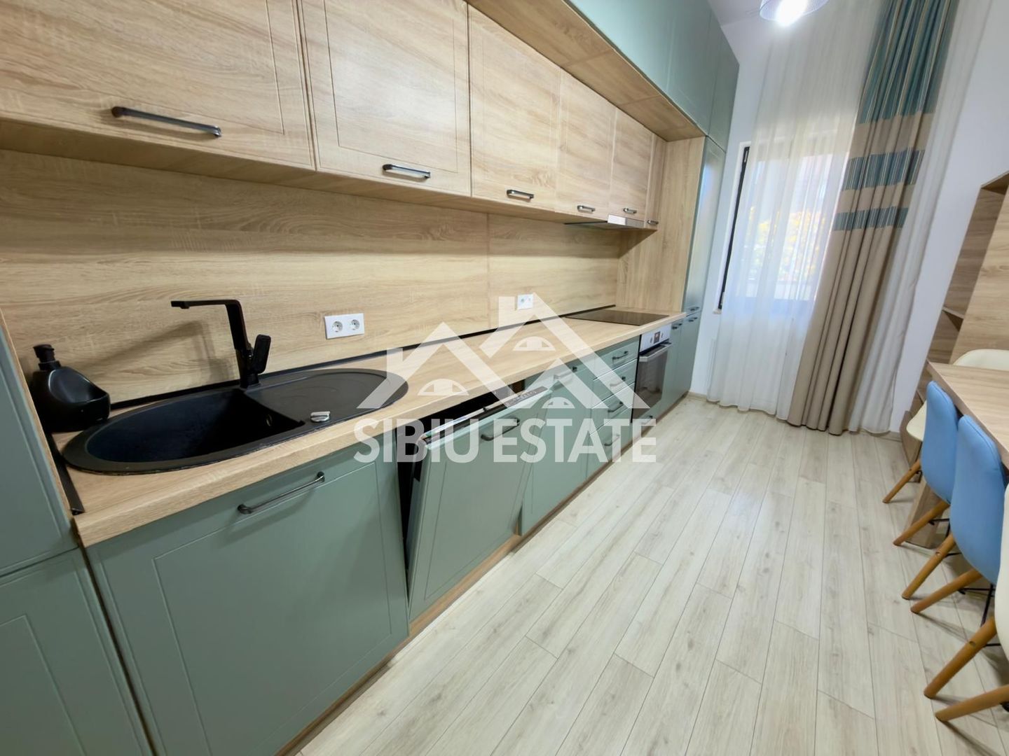 Apartament PREMIUM 3 camere, curte, 2 terase- Selimbar - Poză 8