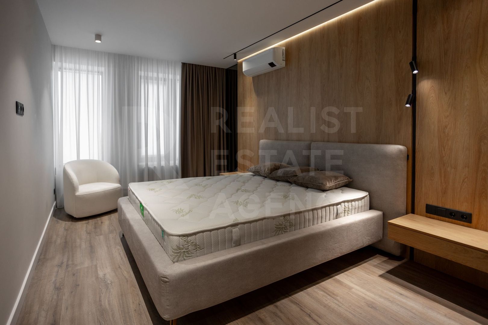 Vânzare, apartament, 2 odăi + living, str. Tricolorului, Centru - Poză 16