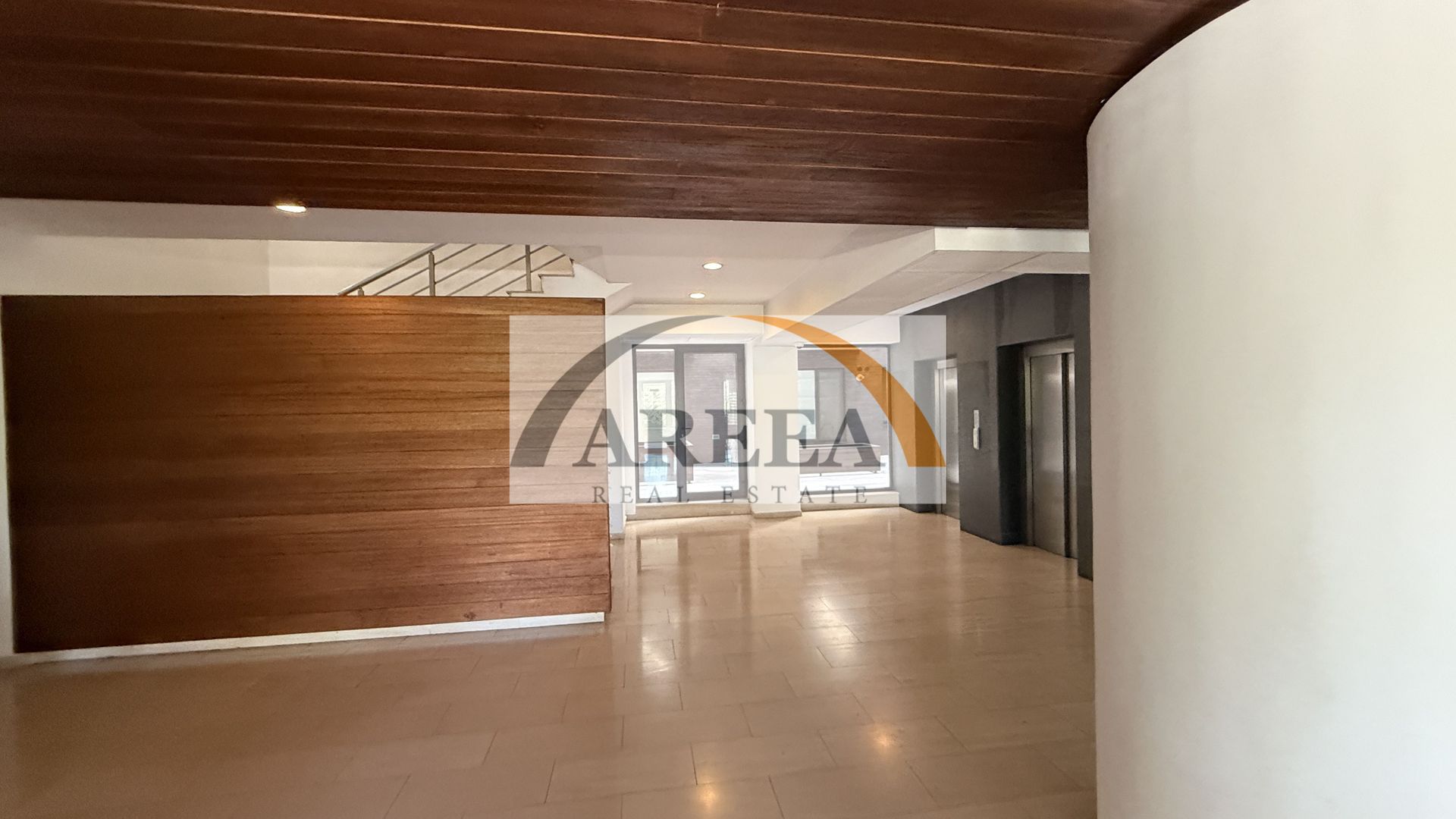 Apartament 2 camere cu curte proprie, terasă și beci 16 mp lângăPădure - Poză 1