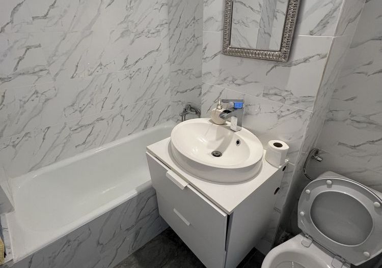 garsoniera Metrou 1 Decembrie - Poză 3