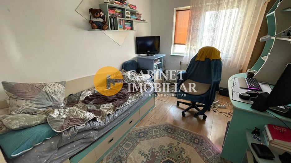 Nicolina 2 Clopotari - 3 camere decomandat - ETAJ 2/4 - 76mp - CT - Poză 4