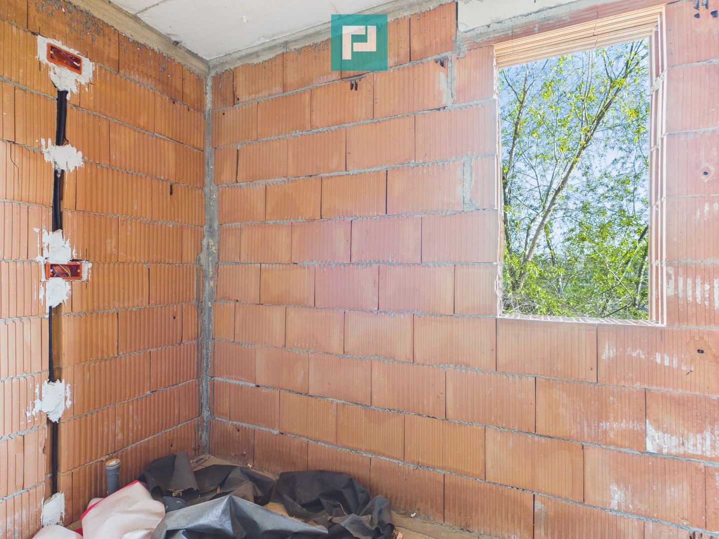 Casă individuală la cheie in Utvin - Poză 13